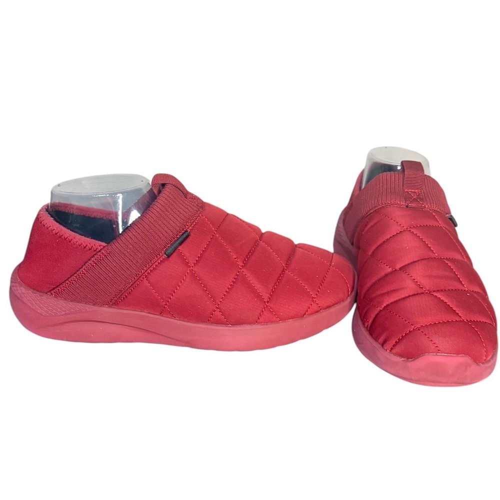 KUBUA Red Quilted Slip On Slipper Padded Puffer House Shoe Women's Size 9 (40)‎